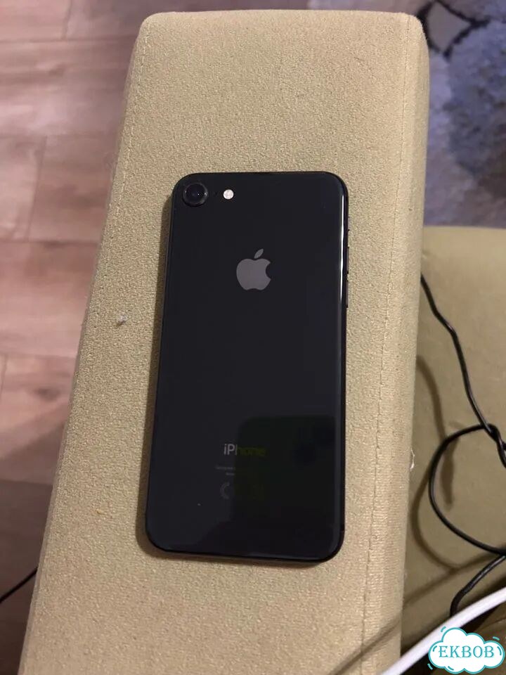 iPhone 8, 64 ГБ фото 1