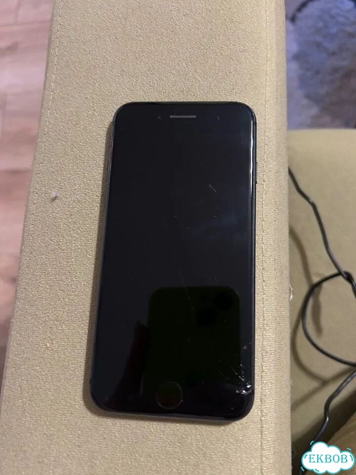iPhone 8, 64 ГБ фото 2