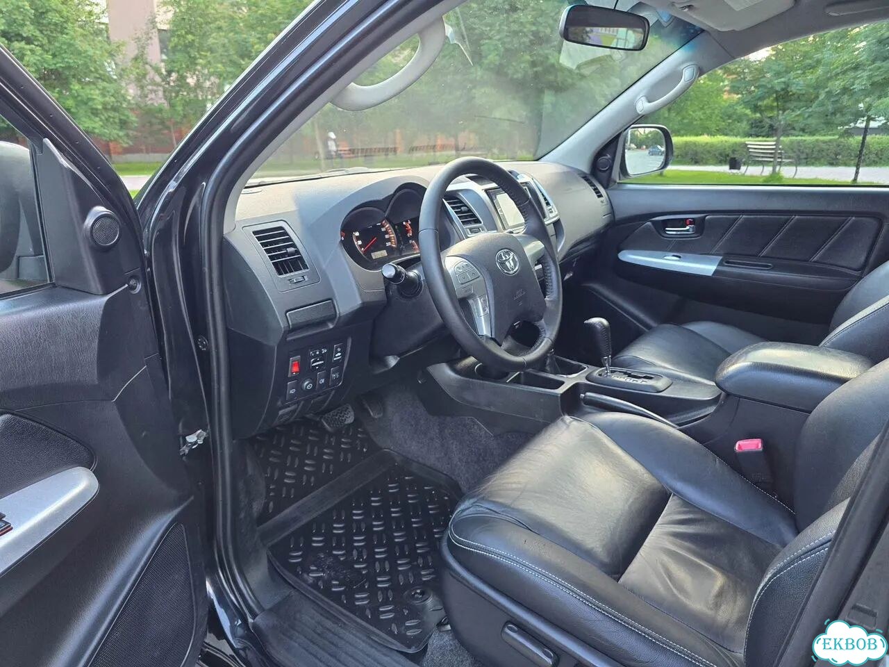 Toyota Hilux 3.0 AT, 2014, 180 000 км фото 11