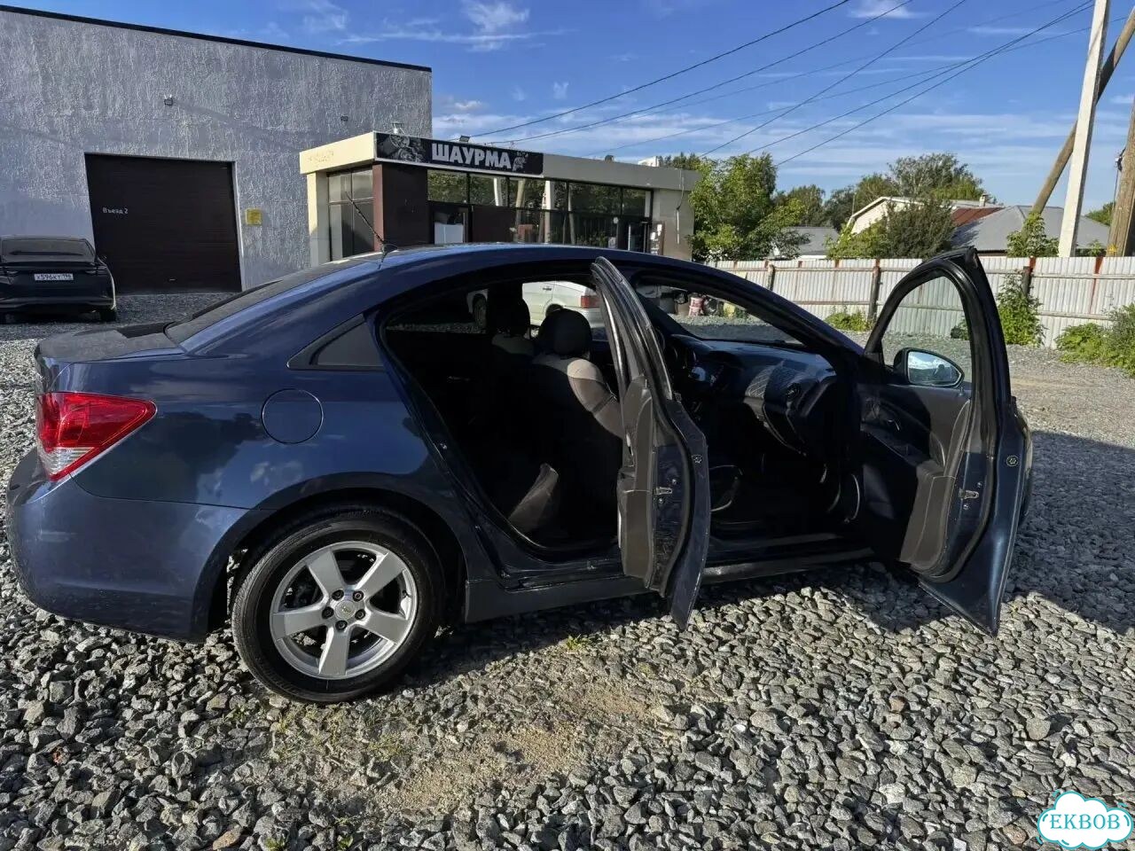 Chevrolet Cruze 1.8 MT, 2011, 276 801 км фото 8