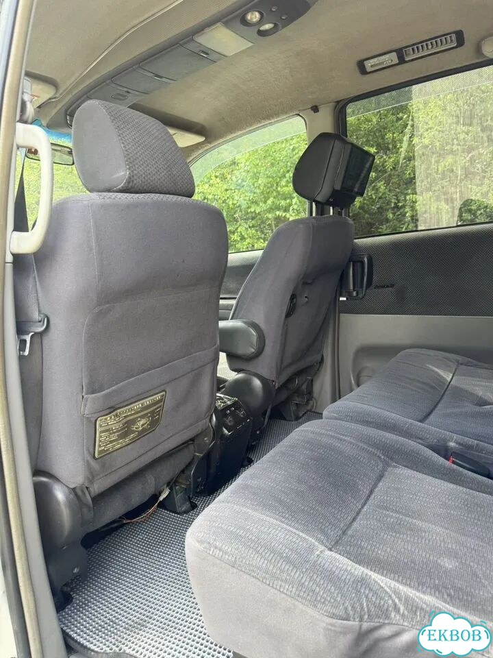 Toyota Noah 2.0 AT, 2003, 230 000 км фото 13