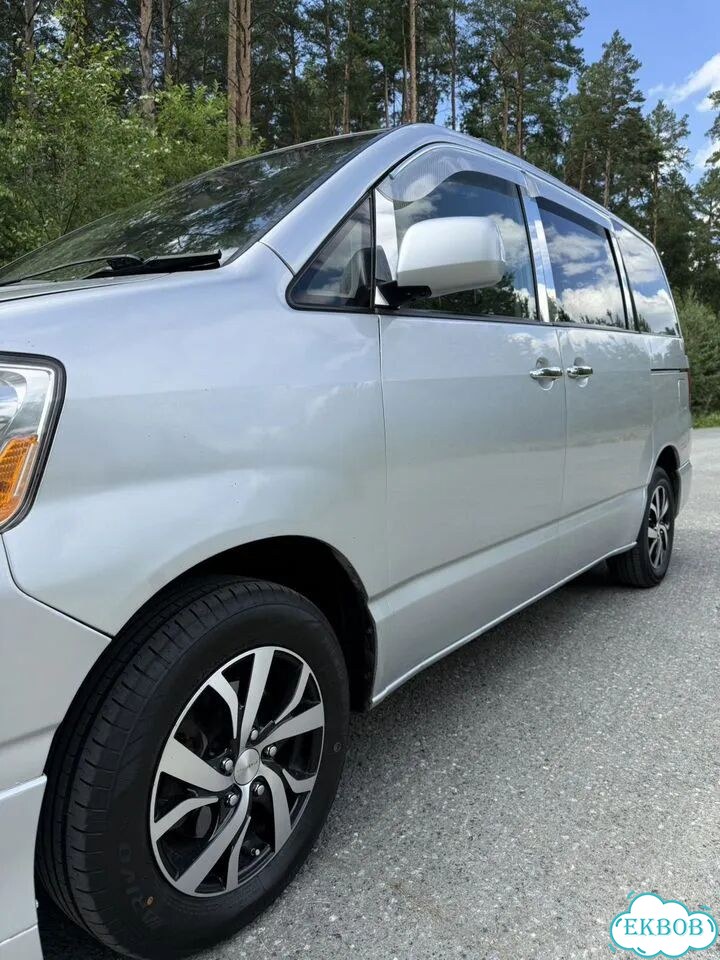 Toyota Noah 2.0 AT, 2003, 230 000 км фото 14