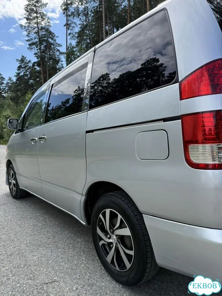 Toyota Noah 2.0 AT, 2003, 230 000 км фото 16