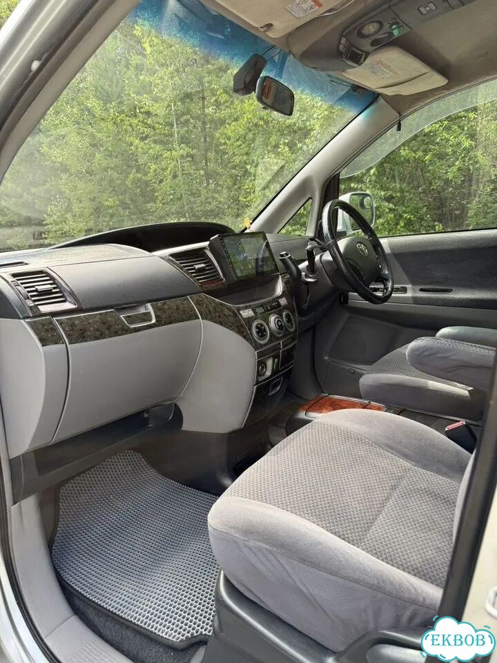 Toyota Noah 2.0 AT, 2003, 230 000 км фото 9