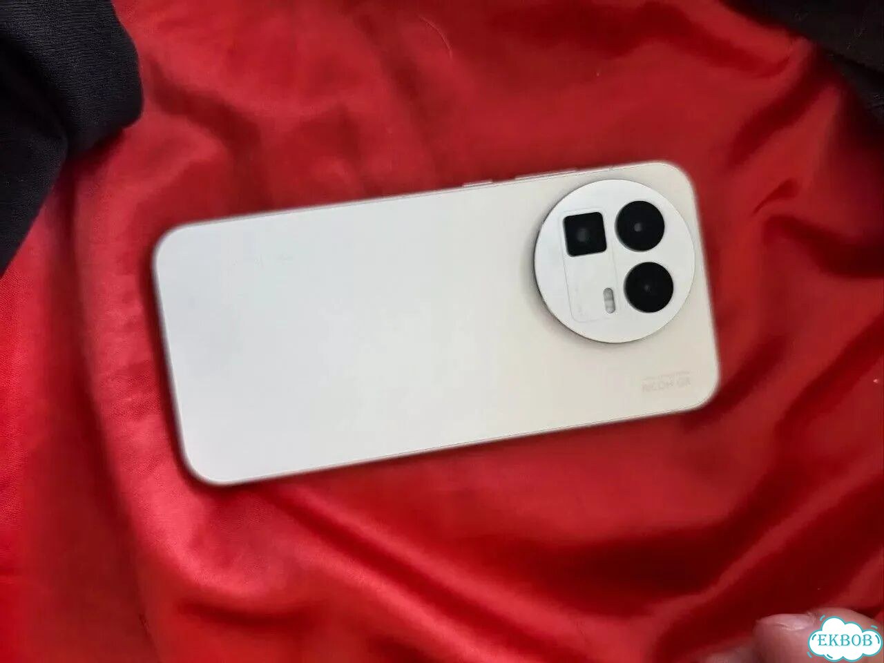 realme GT8, 12/256 ГБ, 2 SIM фото 2