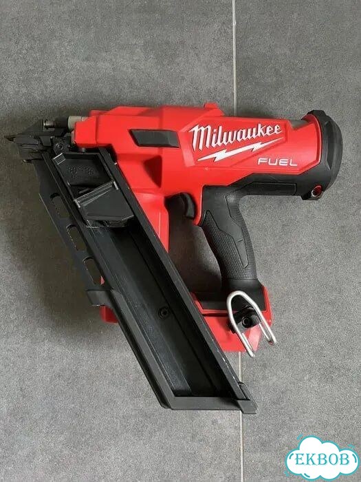 Акум. гвоздозабиватель Milwaukee M18 FFN фото 2