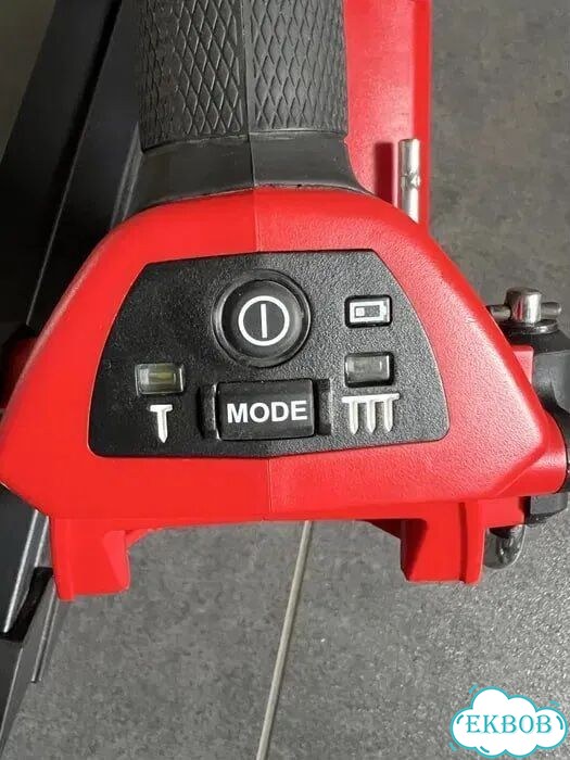 Акум. гвоздозабиватель Milwaukee M18 FFN фото 3