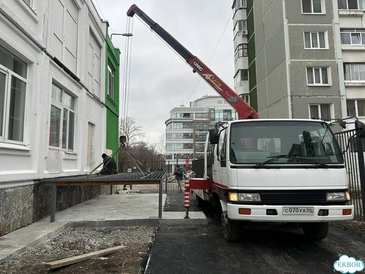 Аренда и услуги манипулятора, стрела 3 т, 8 м, борт 5 т, 5 м фото 8