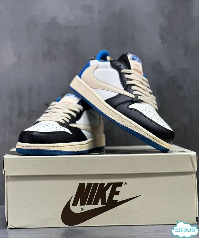 Кроссовки Nike Air Jordan 1 Low Travis Scott фото 1