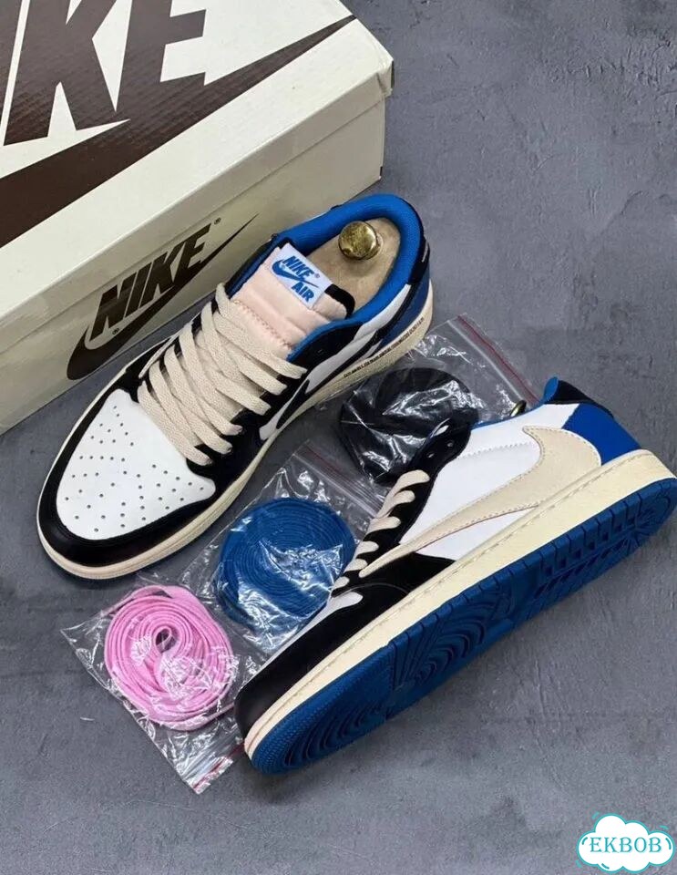 Кроссовки Nike Air Jordan 1 Low Travis Scott фото 4