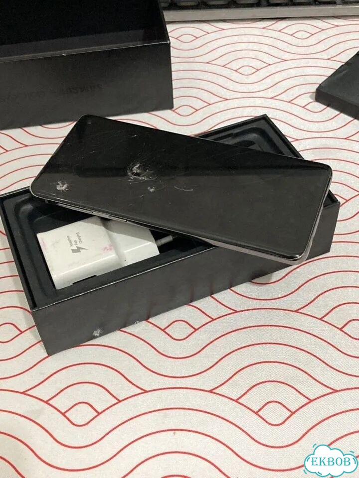Samsung Galaxy S10, 6/128 ГБ фото 1
