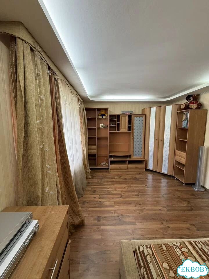 2-к. квартира, 58 м², 4/10 эт. фото 3