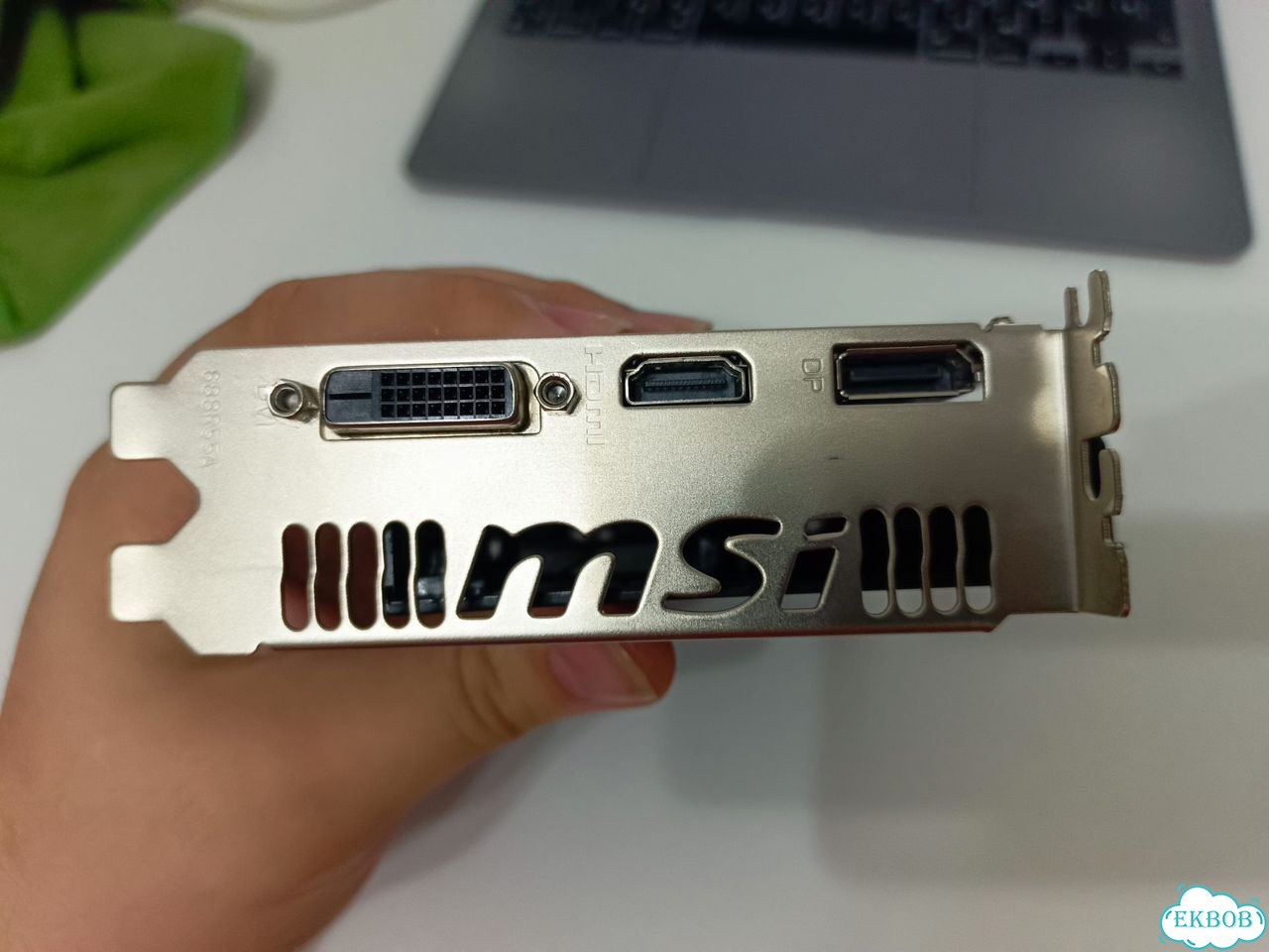 Видеокарта MSI AMD Radeon RX 550 aero ITX OC фото 3