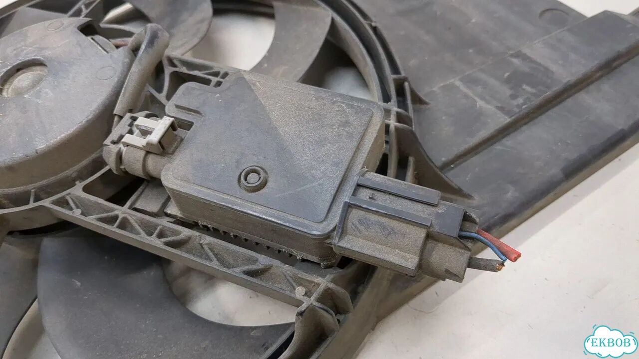 Вентилятор радиатора Ford Focus 2 фото 2