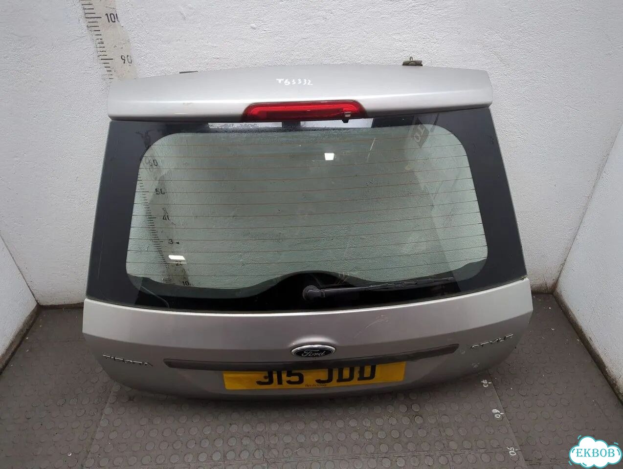 Крышка багажника Ford Fiesta фото 1