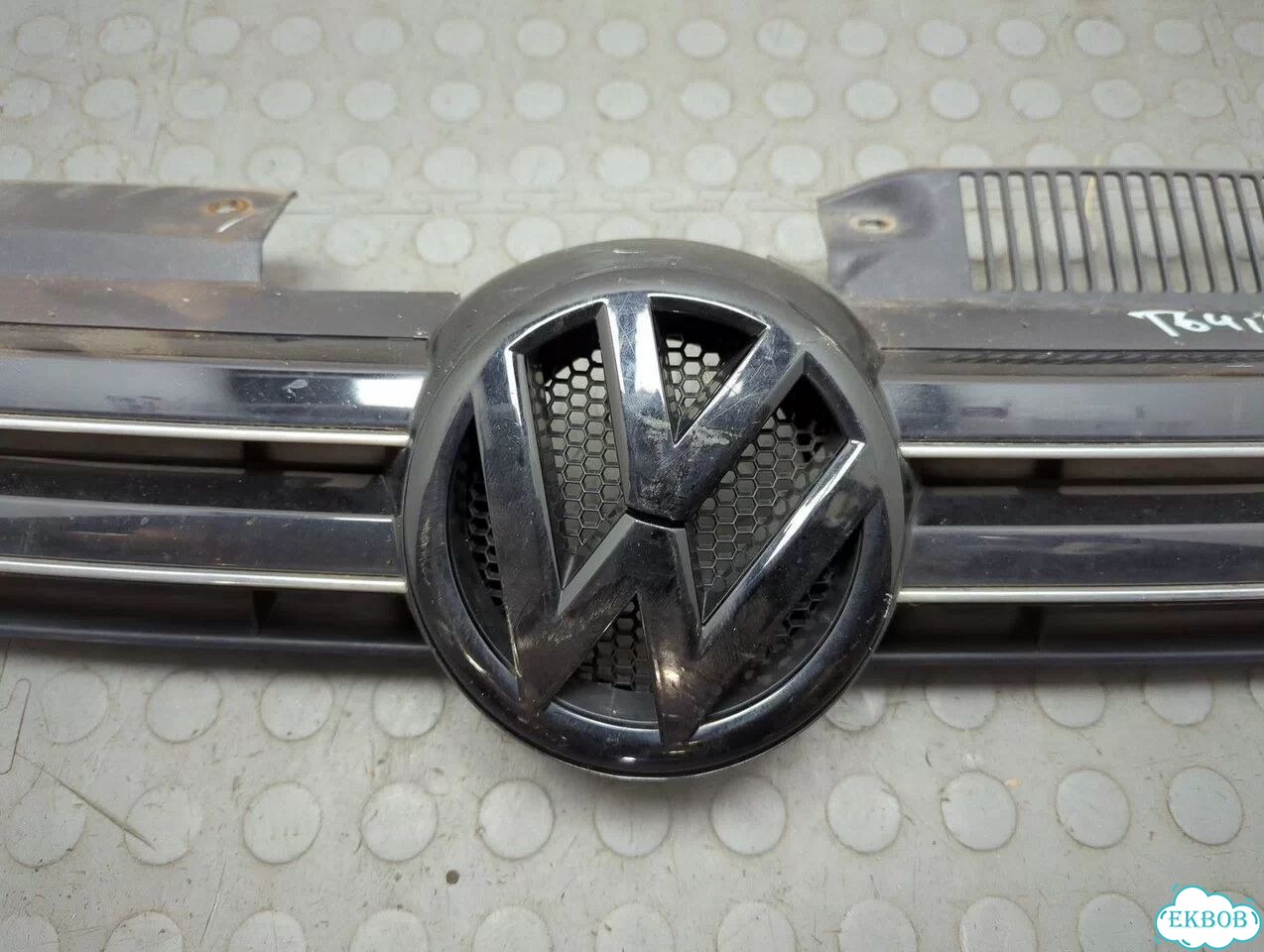 Решетка радиатора Volkswagen Golf 6 фото 4