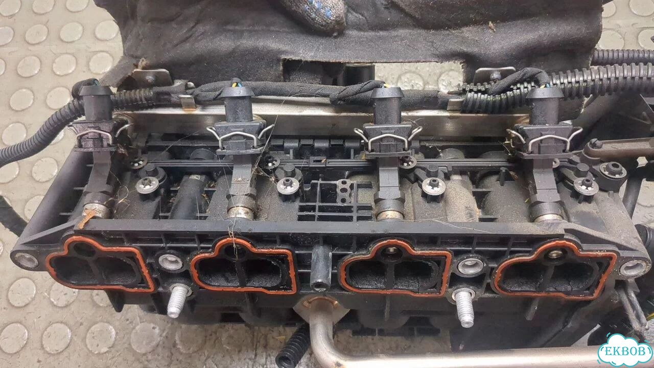 Коллектор впускной Opel Corsa C фото 3