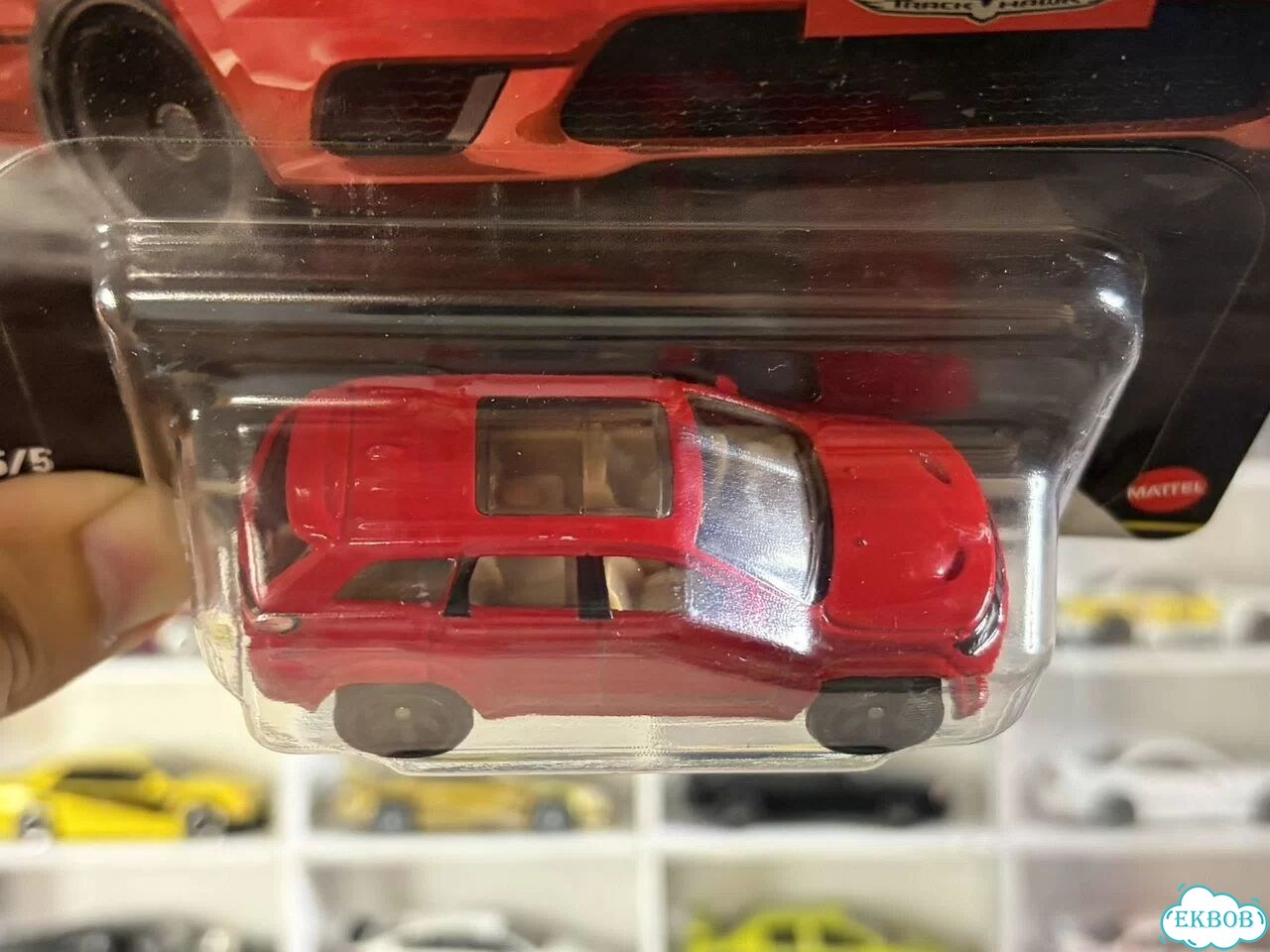 Hot Wheels Premium 2019 Jeep Grand Cherokee фото 7