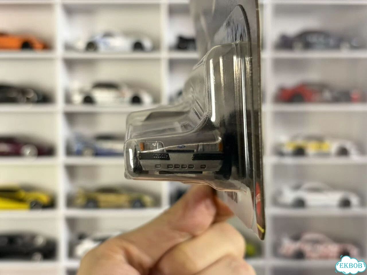 Hot Wheels Premium 1984 Mustang SVO фото 6