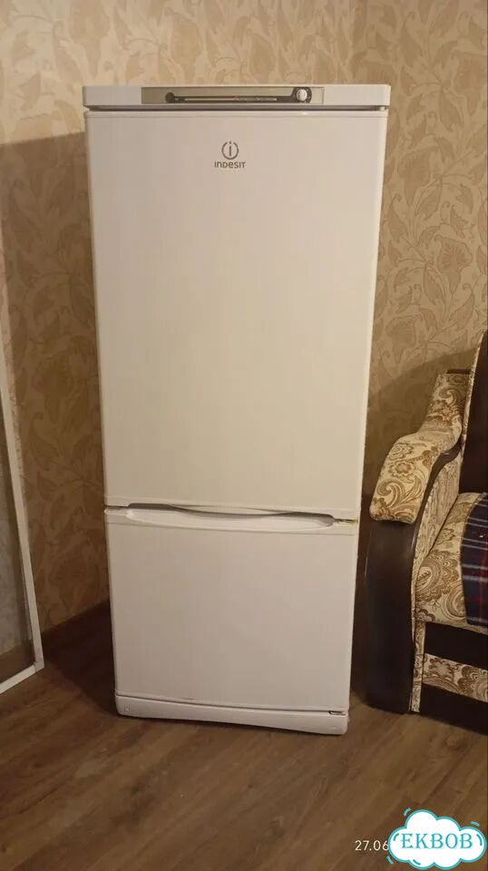 Холодильник indesit бу фото 1