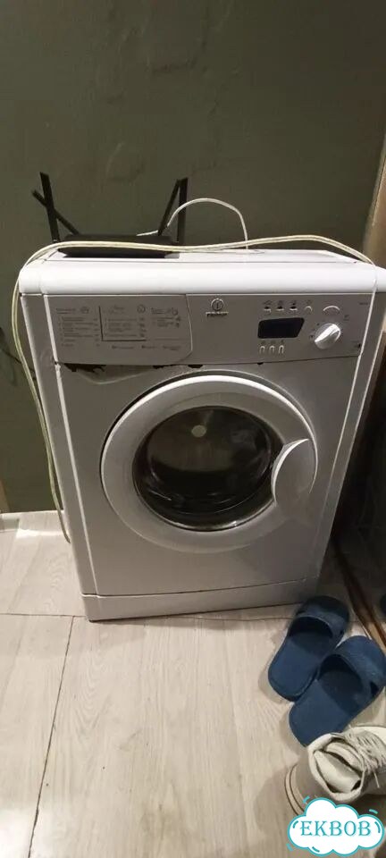 Стиральная машина бу indesit на запчасти фото 1