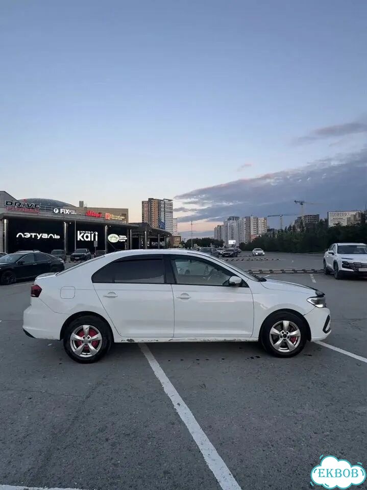 Volkswagen Polo 1.6 AT, 2021, 4 000 км фото 3