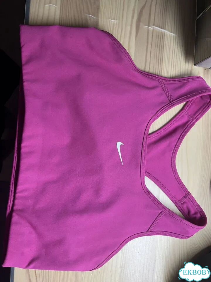 Спортивный топ nike розовый фото 1