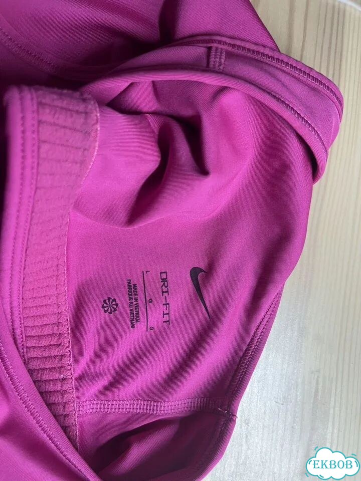 Спортивный топ nike розовый фото 3