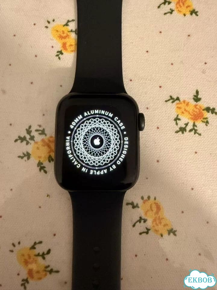 Apple Watch SE 40mm 2021 фото 1