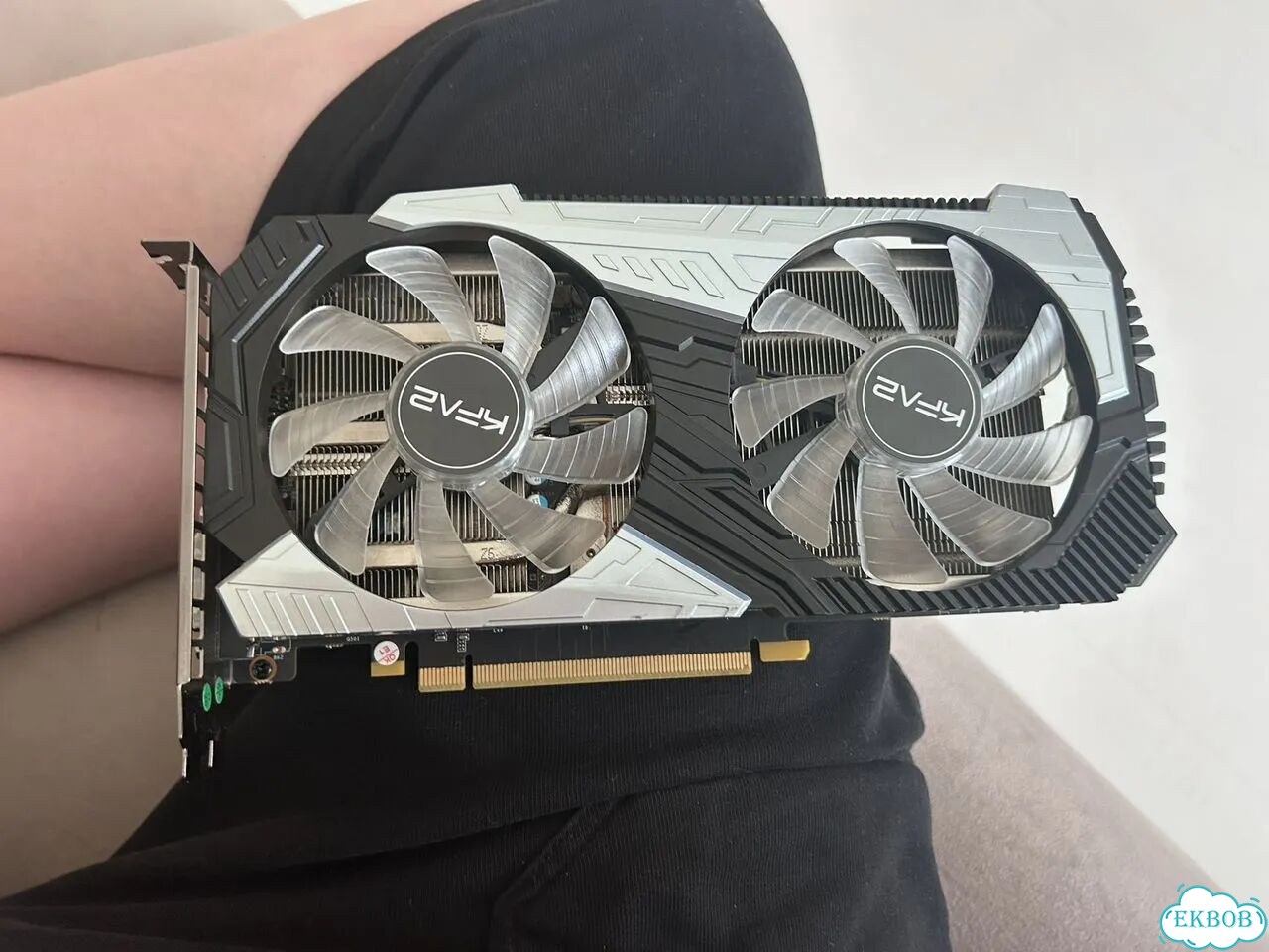 Видеокарта RTX 2060 Super фото 1