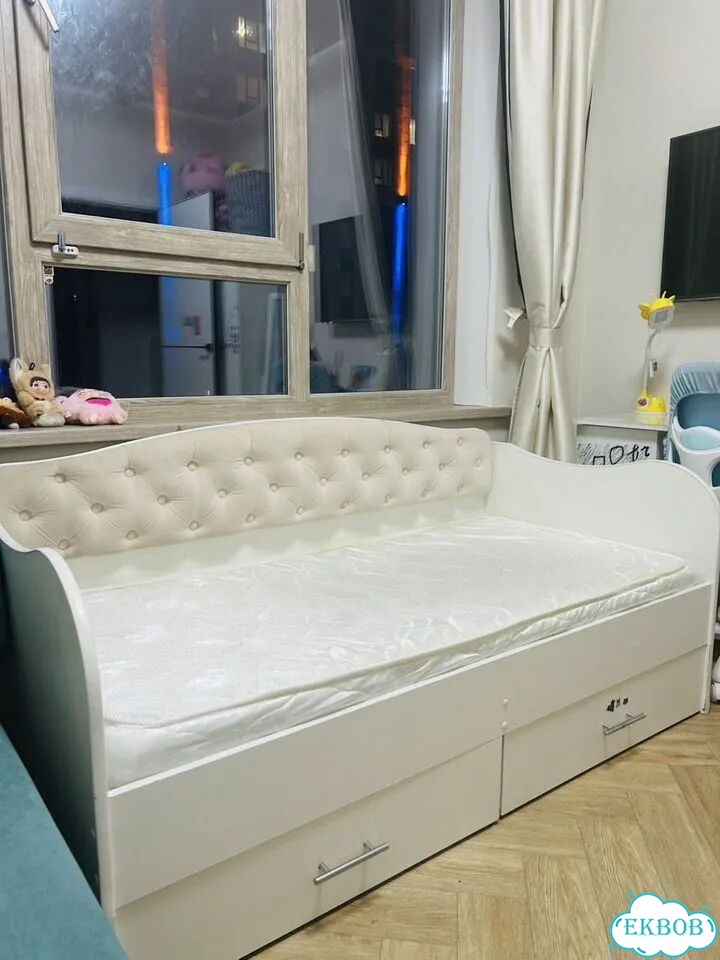 Детская кровать 160*80 с ящиками и матрасом фото 2