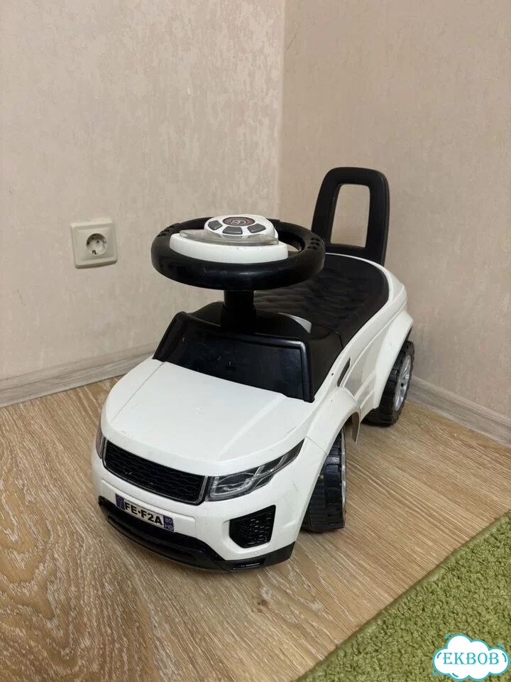Машина толокар фото 1