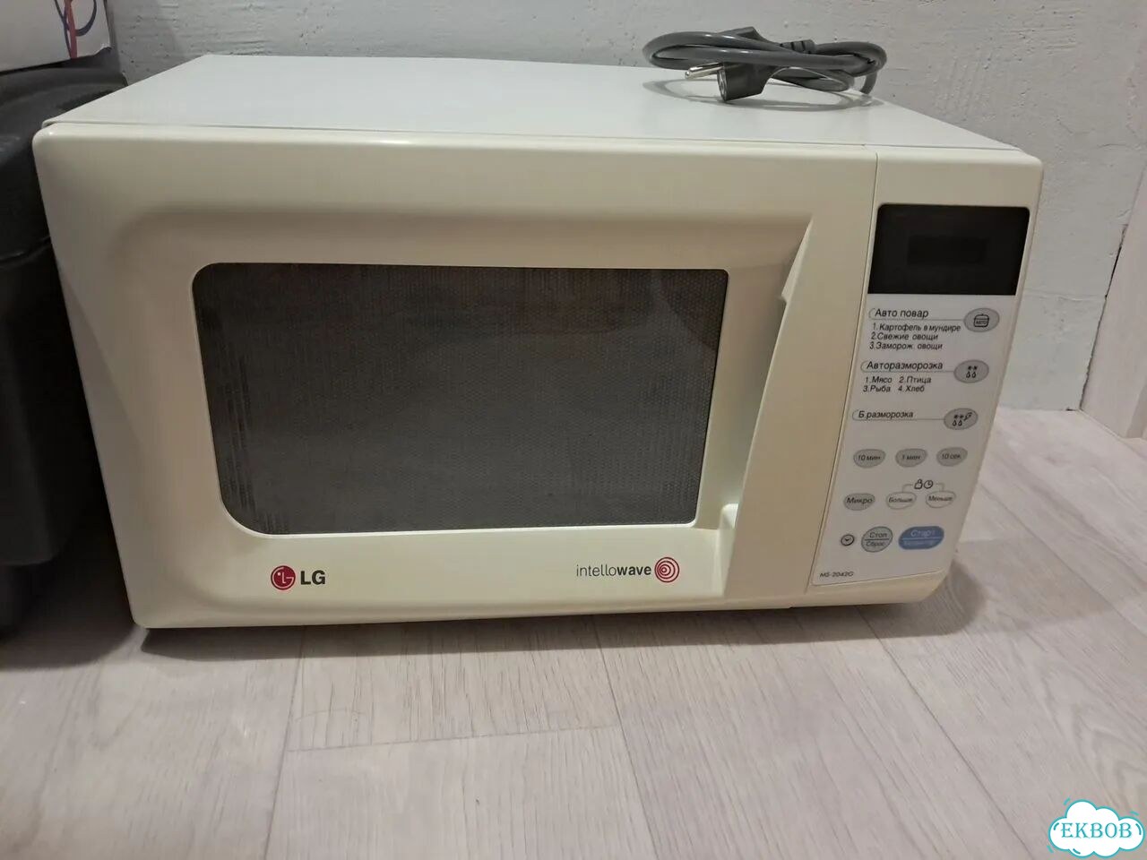 Микроволновка LG ms-2042g фото 1