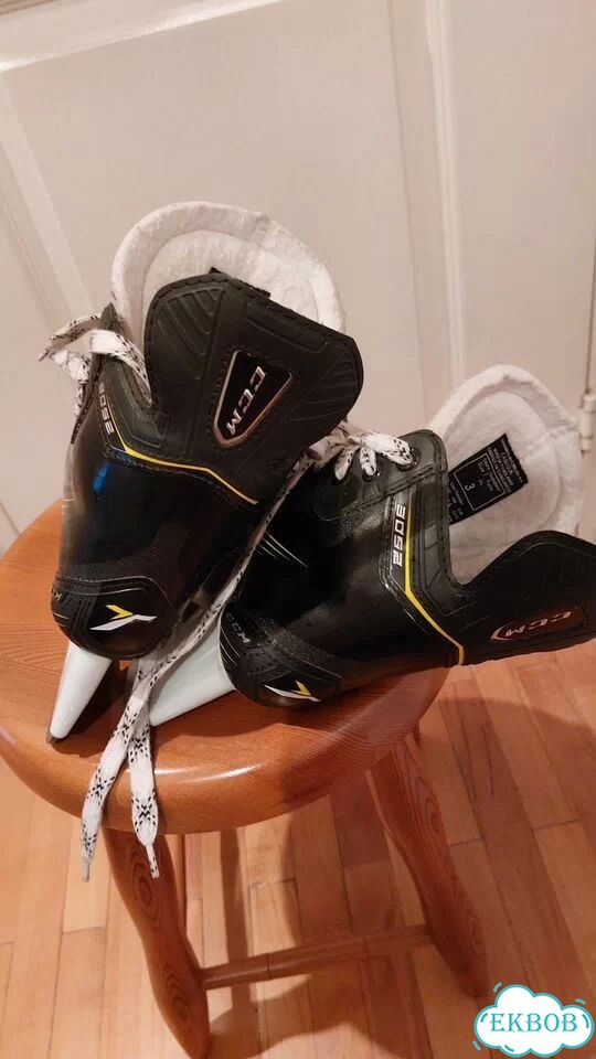 Коньки хоккейные CCM Tacks 3052 фото 3