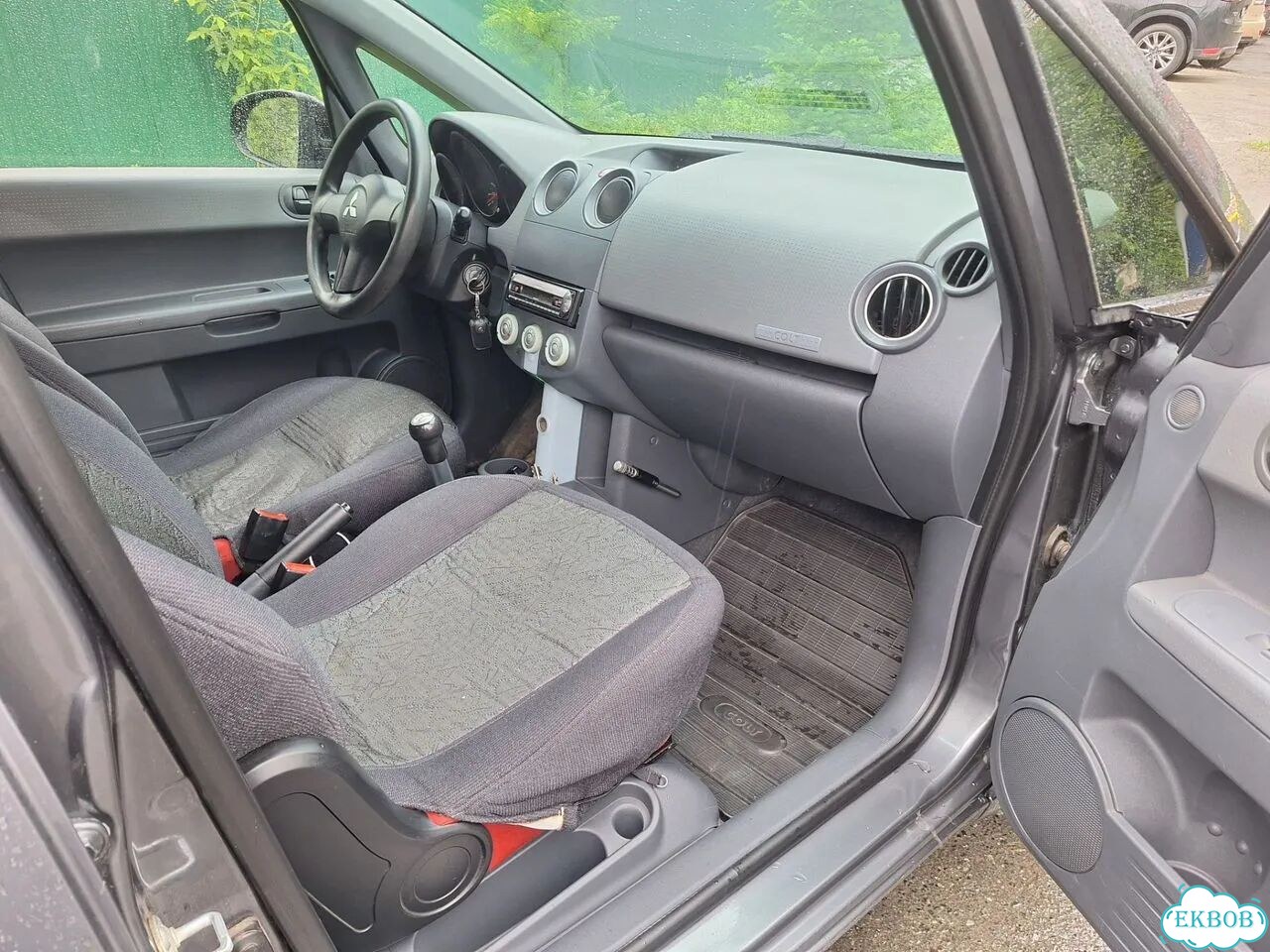Mitsubishi Colt 1.3 MT, 2005, 118 000 км фото 6