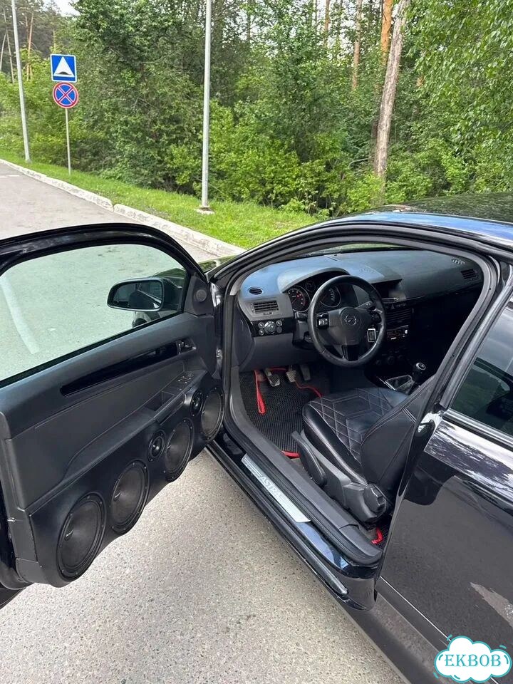 Opel Astra GTC 1.6 MT, 2008, 280 000 км фото 12