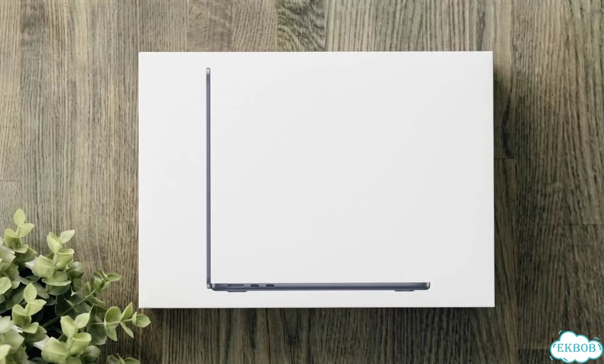 MacBook Air 13 (2026, M5) 24/1024 Midnight 10C 10G фото 1
