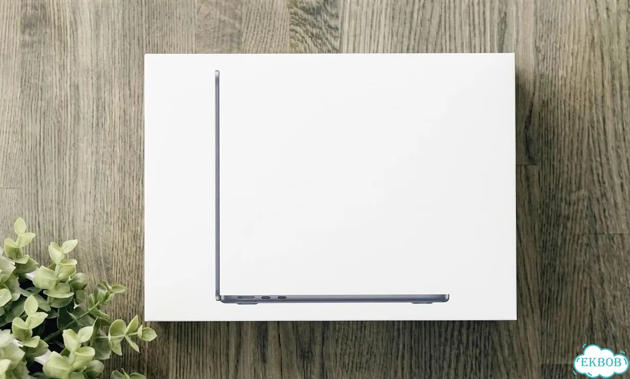MacBook Air 13 (2026, M5) 16/1024 Midnight 10C 10G фото 1