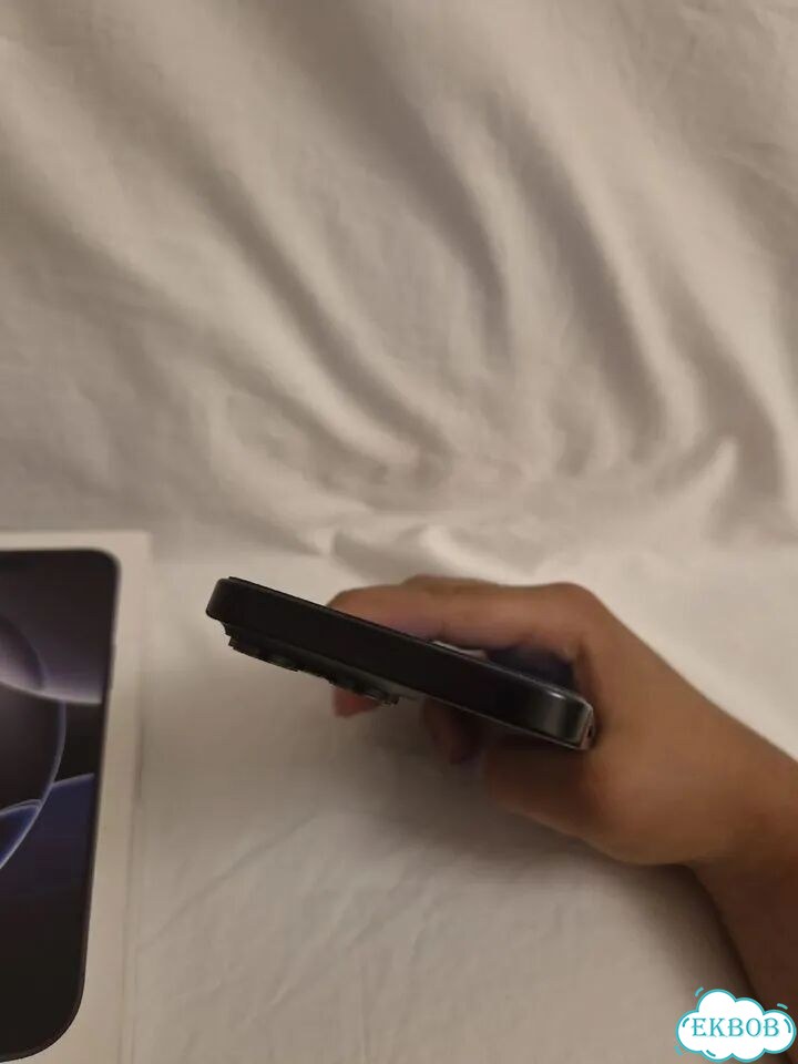 iPhone 16 Pro Max, 256 ГБ, eSIM фото 3