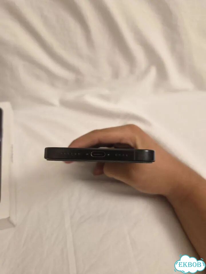 iPhone 16 Pro Max, 256 ГБ, eSIM фото 6