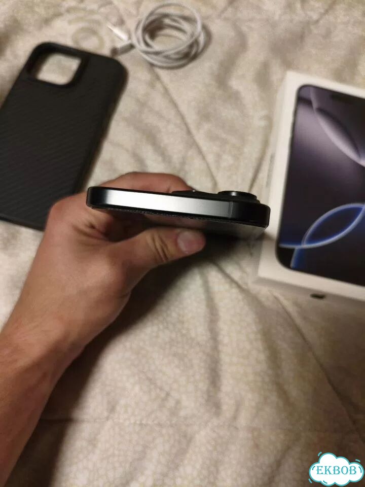iPhone 16 Pro Max, 256 ГБ, SIM + eSIM фото 6
