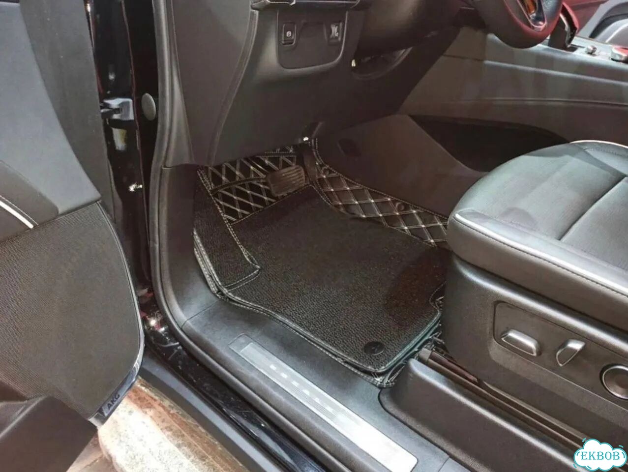 3Д коврики из экокожи cadillac escalade 2021 V фото 4