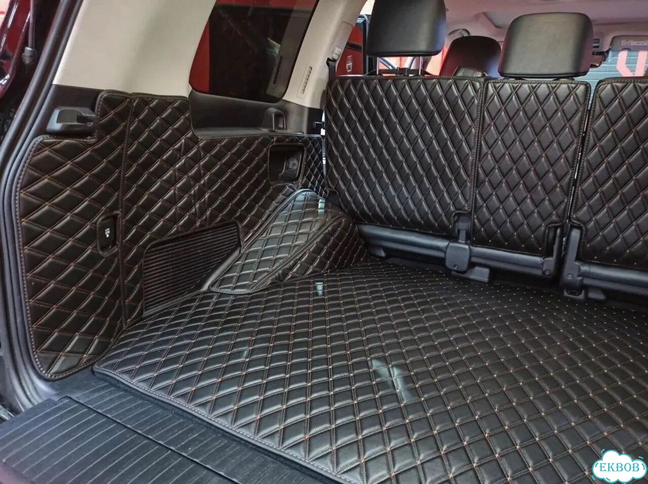 3D коврики в багажник toyota land cruiser 200 фото 2