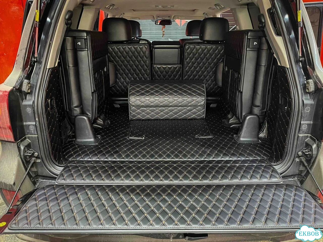 3Д коврики в багажник Toyota Land Cruiser 200 фото 8